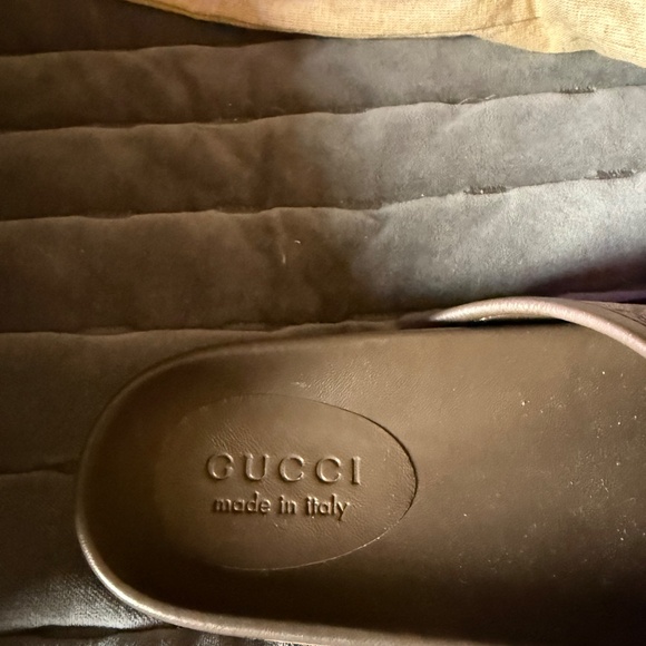 NEW GUCCI GG CANVAS LEATHER MULE RETAIL $820 SZ UK 8=US 9.5/10
W/BOX & DUST BAGS - Picture 7 of 8